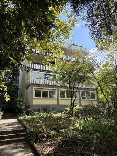 Renovierte und attraktive 4-Zimmerwohnung in top Lage! U.S. Army personnel are welcome! – Hausansicht