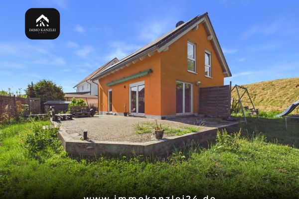 Energieeffizientes Einfamilienhaus in Willstätt – mit privater Lage, großem Garten!
