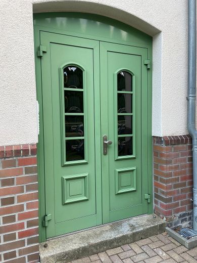 2–Raumwohnung - Tierfreundliche Vermieter/ Hundefreundliche Lage – Hauseingang
