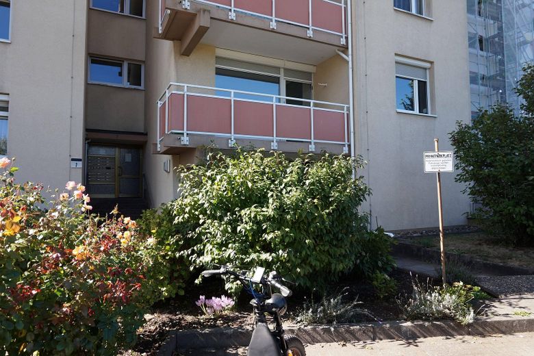 Świetna lokalizacja: 2-pokojowe mieszkanie z pięknym balkonem – Hausansicht