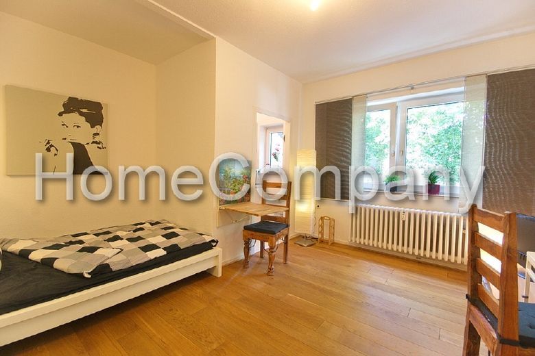 Helle und schön möblierte Wohnung in Citynähe mit Internetzugang, Laufweite zum Bergmannsheil- Krankenhaus – 902b548200dd6ba211a307209c4704ad6656789b.jpg