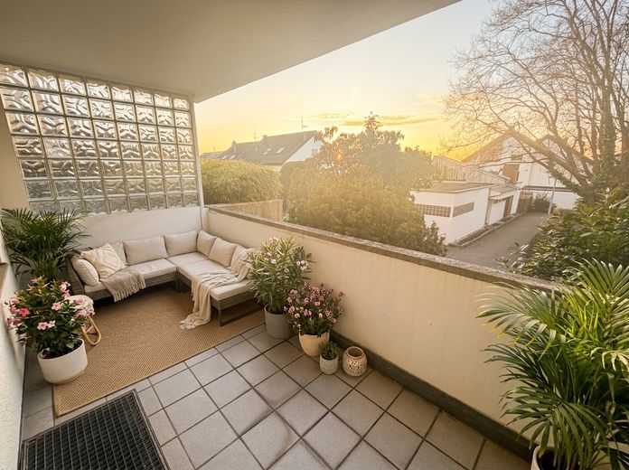 Frisch renoviert: helle 3-Zimmer-Wohnung mit sonnigem Balkon – Foto 5