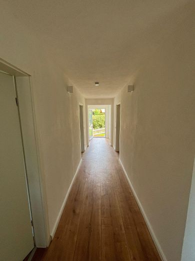 Flur Richtung Ausgang