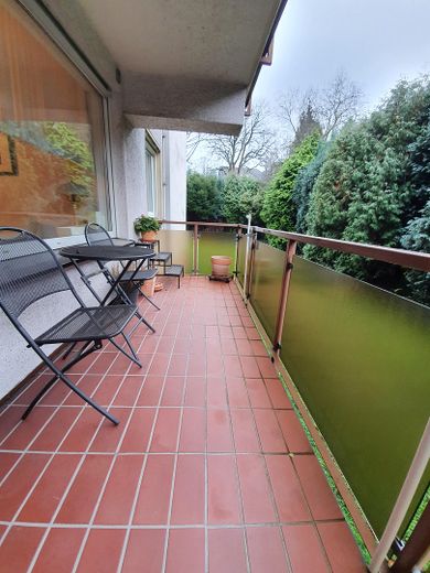 2,5 odalı Altenbochum, balkon, sakin, yeşil, merkezi, banyo: küvet + duş, gerçek ahşap parke – Balkon Südseite