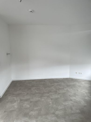 Helle 1 Zimmer Wohnung ab Oktober in Sindelfingen-Mitte – Foto 4
