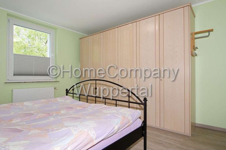 bfe35bd250737b06615473871124a03566f64a1c.jpg