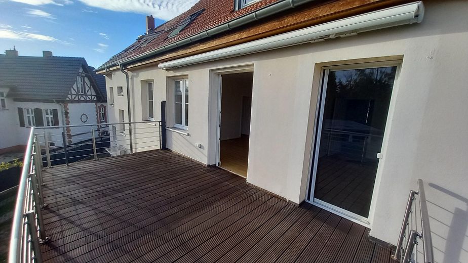 Wohnen in Wassernähe – Terrasse