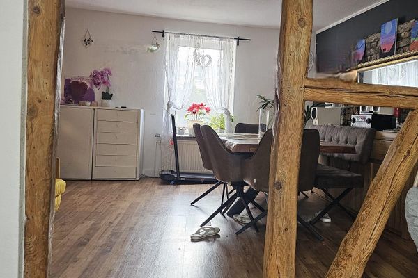 Квартира на першому поверсі, включно з гаражем і терасою