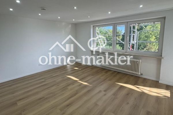 Eerste bewoning na renovatie: modern 2-kamerappartement met nieuwe inbouwkeuken (incl. elektrische apparaten)