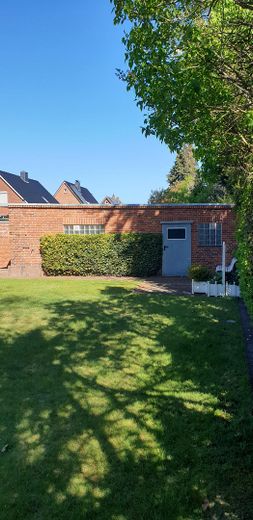 Garage mit Abstellraum
