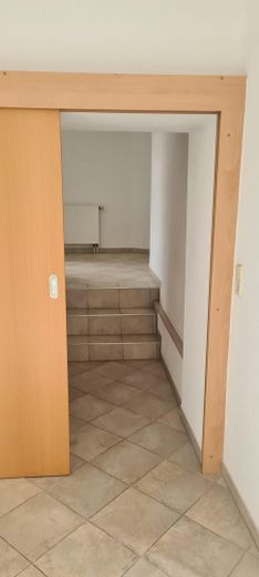 Blick vom Anbau zum Vorraum