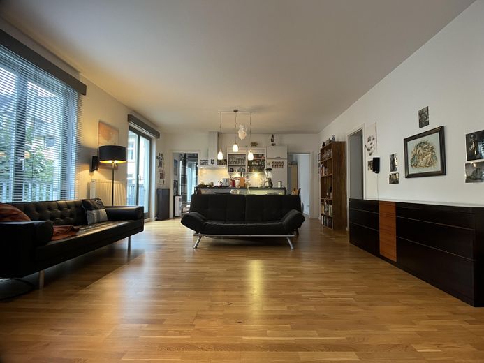 Provisionsfrei: Wunderschöne, ruhig gelegene Dachterrassenwohnung in Frankfurt Bornheim – Foto 3