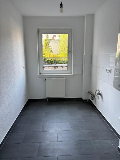 Ideale 2 Zimmer Single-Wohnung – Küche