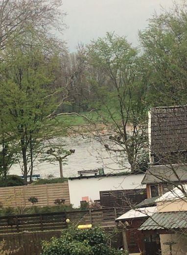 Duisburg Homberg Garajlı Çok Aileli Ev – DG-Wohnung mit Rheinblick