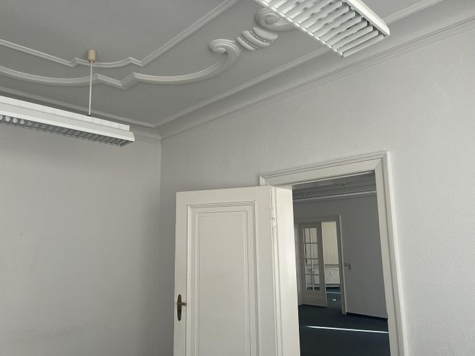 EG 107 mit Blick zu 104