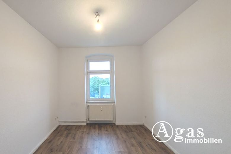 Helle 2-Zimmer-Wohnung mit Balkon in Eberswalde – Schlafzimmer