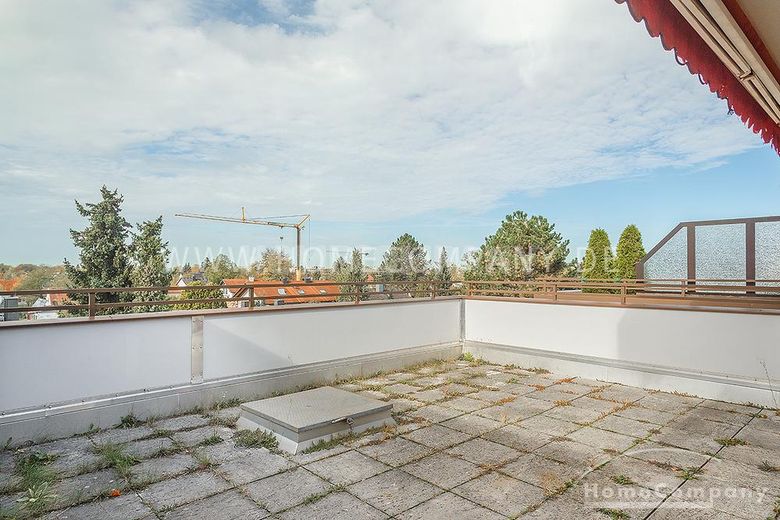 Helles, möbliertes Apartment mit traumhaft großer Dachterrasse in Milbertshof – 612af1108121aab5536962805d2f842d9c5fd468.jpg