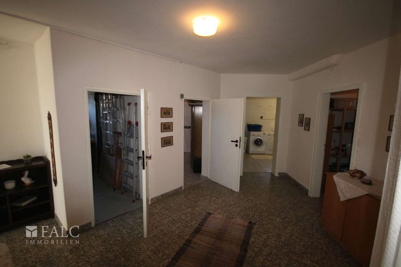 Willkommen in Ihrem neuen Zuhause! – Kellerflur