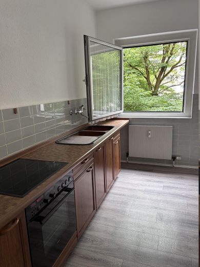 Luminoso apartamento de 3 habitaciones bien distribuido cerca de Bahnhofstr. en Lichtenrade – Küche