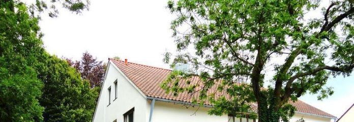 Einmalig! Schönes Grundstück mit 2-Fam.Haus, renov.bedürftig, begehrte ruhige Wohnlage, Nähe Tiergarten.