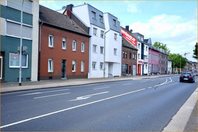 Straßenansicht