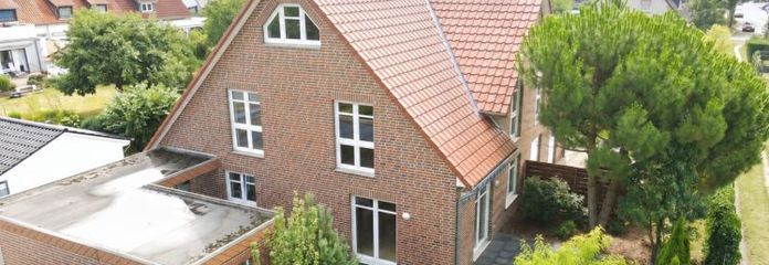 ** Familienzeit beginnt zu Hause **