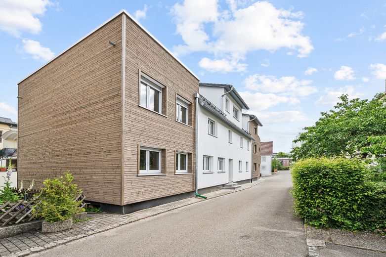 3,5-Zi.-EG-Wohnung, Erstbezug nach Kernsanierung – bis zu 45.000 € KfW-Zuschuss – Aussenansicht Zimmerackerstr.