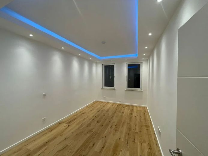 Immediatamente disponibile per l’uso – camera in appartamento condiviso / Austraße 106 / WE7 / Zi.1 – Schlafzimmer