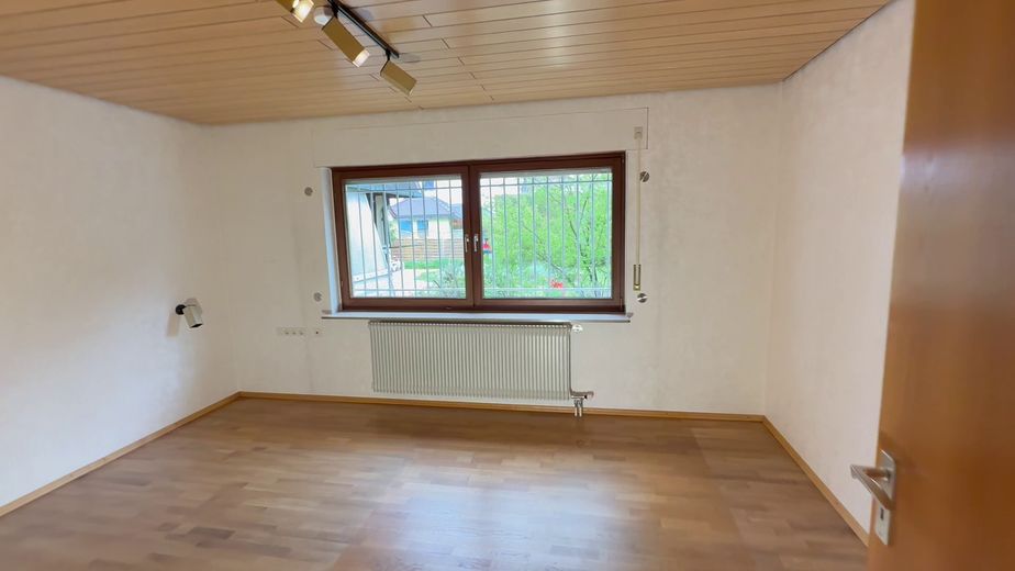 EG-Schlafzimmer, aktuell leer