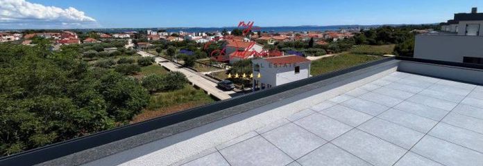 Vir, esclusivo appartamento al 2º piano/terrazza sul tetto vicino al mare