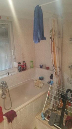 Erdgeschoßwohnung im EFH/ZFH mit Terasse/Garten – Foto 10