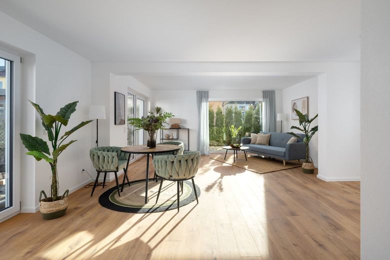 Neubau in massiver Bauweise- DHH mit Dachterrasse in ruhiger Lage – WZ