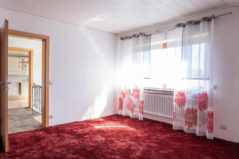 Exklusives Einfamilienhaus in traumhafter Flusslage - Wohnen, wo andere ihre Freizeit verbringen – Kinderzimmer 1