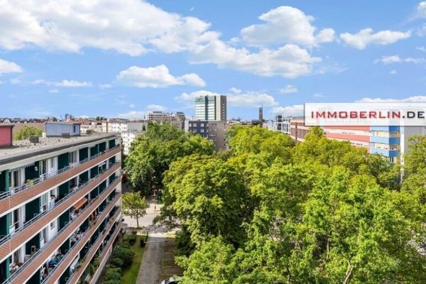 IMMOBERLIN.DE - Tolle Aussichten in Toplage! Grundsanierte Wohnung mit Südwestloggia