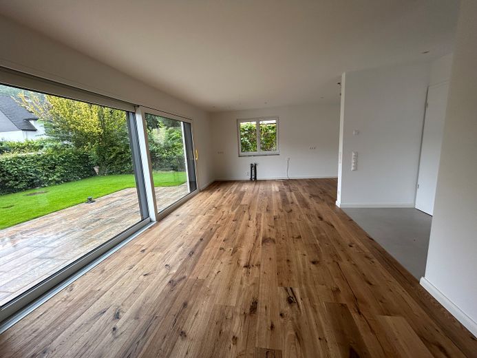 Neubau Doppelhaushälfte auf privater Wohnanlage  - A+ – Wohnen / Essen / Küche