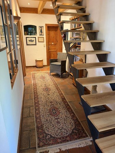 खुले नज़ारों के साथ जीवन – Treppe zur Galerie