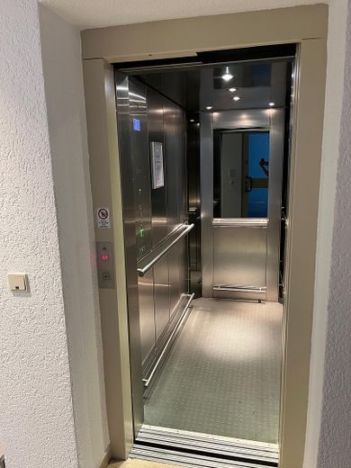 Wilhelmstraße üzerinde, Kurhaus yakınında, en iyi merkezi konumda temsili ofis, muayenehane veya daire – Aufzug