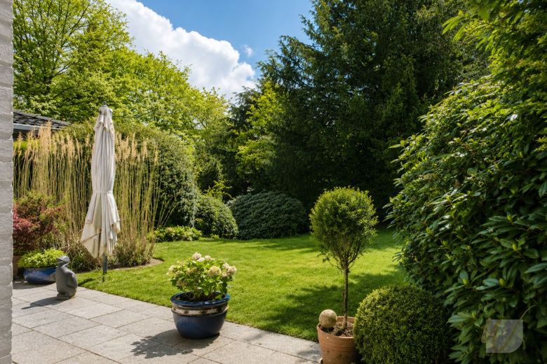 "Ein Traum von Zuhause auf 1.190 m² Grundstück - Großzügigkeit, Ruhe und Potenzial vereint". – Terrasse