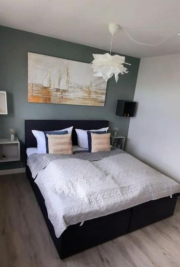 Einzigartige Ferienwohnung mit beidseitigem Ostseeblick-Toplage Orth/Fehmarn-provisionsfrei – Schlafzimmer