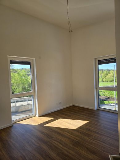 Eerste bewoning - 3-kamer maisonnette in Michelau met terras en 105 m² WFL – Foto 6