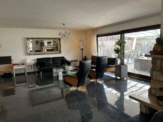 Esclusiva casa residenziale e commerciale con area wellness, camino e grande giardino | 50% commerciale – f5f000743f124a04b0fa46eefc57ae