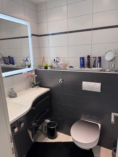 5 Zimmer DHH mit gehobener Ausstattung- von Privat – Bad UG