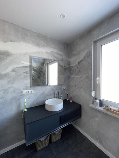 Badezimmer im Dachgeschoss