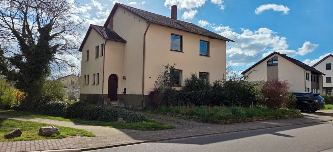 Haus mit 858m2 Grundstück