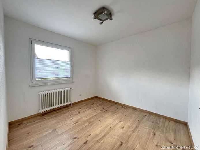 Modernisierter Bungalow mit Terrasse, Keller und großzügigem Grundstück in Förbau – VUB0002444-6