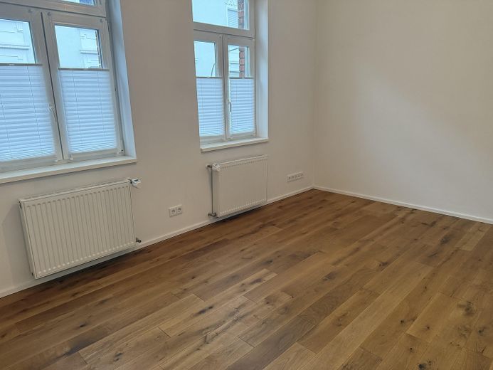 Saniertes Stadthaus FFM-Höchst-Nähe Bahnhof – 1-Schlafzimmer-1.OG