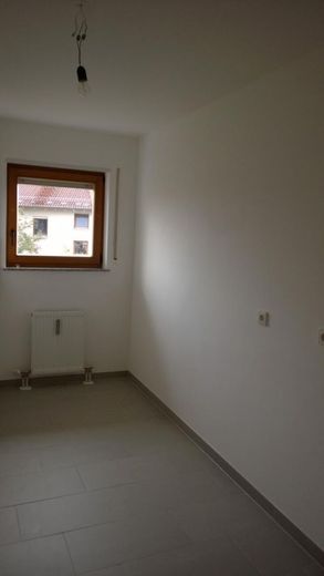 Stilvolle DG-Galerie-Wohnung in 85386 Eching – ETWE Küche 2