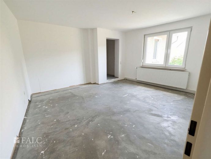 Mehrgenerationshaus Provisionsfrei – Wohnzimmer