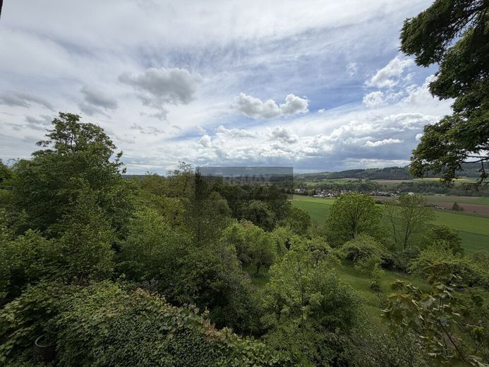 Freizeitgrundstück mit zwei Häusern, Wintergarten &amp; traumhaftem Ausblick – Bild 5