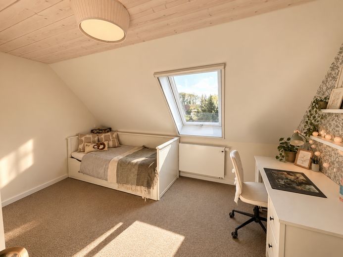 Arrivare e sentirsi a proprio agio – casa unifamiliare ristrutturata con giardino, camino, climatizzazione e impianto fotovoltaico – DG Kinderzimmer